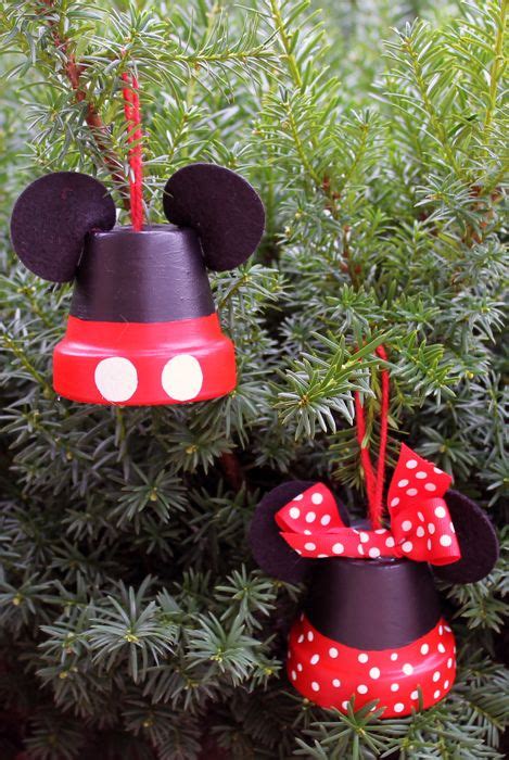 Homemade cookies are always a welcome treat. 25 DIY Disney Christmas Decorations - Best Disney ...