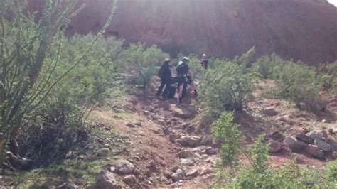 2 Hikers Rescued From Phoenix Trails