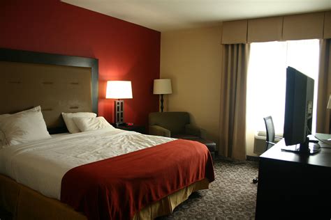 If you are a business traveler looking for hotels located near lax. Travel Review: Holiday Inn Express LAX, Los Angeles ...