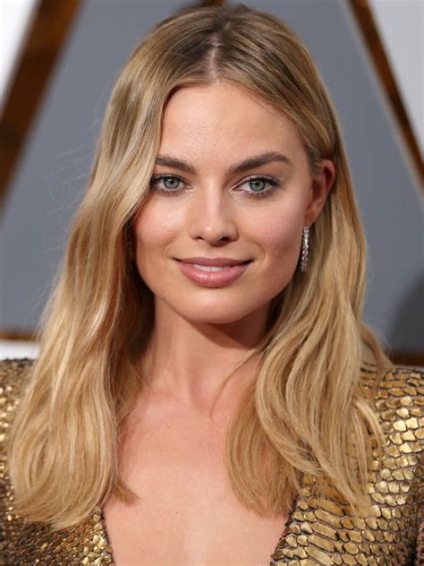 The Best Star Beauty At The Oscars Margot Robbie Hair Margot Robbie Oscars Hair Cuts