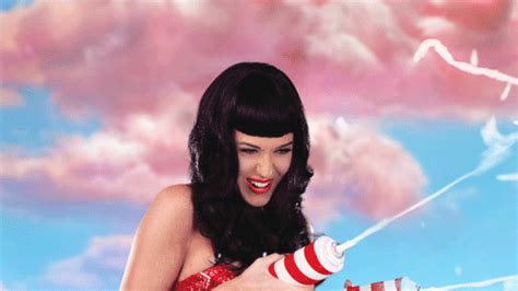 Katy Perry S Record Breaking Album Teenage Dream Is Years Old Resetera
