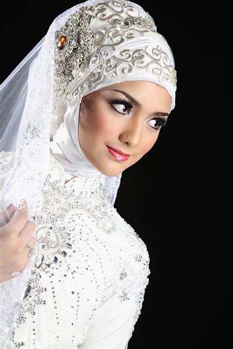 Rias pengantin kabupaten semarang, rias pengantin di kota semarang, kursus tata rias pengantin semarang, price list rias pengantin gaun pengantin syar'i murah semarang, baju pengantin syari semarang, rias wajah pengantin, foto rias pengantin, make up pernikahan semarang. seputar bunda: Inspirasi Tata Rias Pengantin Muslimah