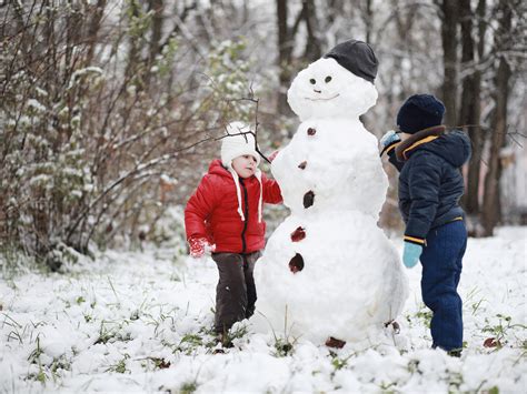 30 Must Do Outdoor Winter Activities For Kids Our Days Outside