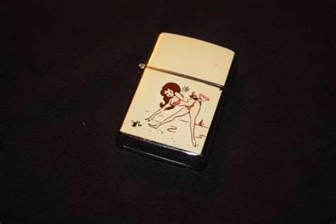 Vintage Pin Up Girl Zippo Type Cigarette Lighter Near Mint