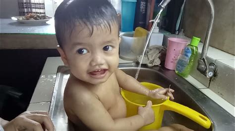 Taking A Bath Baby Youtube