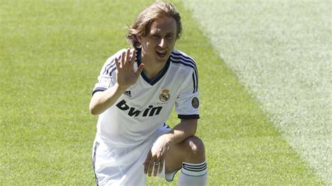 Real Madrid Luka Modric Luka Modric Presentado Como Nuevo Jugador