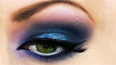 As a result, the cool silver tones of its primary color just make sense. Choose Your Eye Makeup Based On Your Zodiac Signs