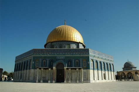 Browse millions of popular aqsa wallpapers and ringtones on zedge and personalize your phone to suit you. Islamic wallpapers: Masjid al Aqsa