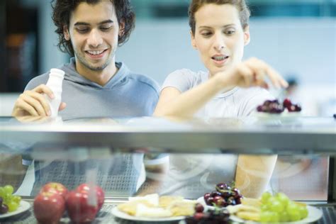 7 Healthy Eating Tips For College Students