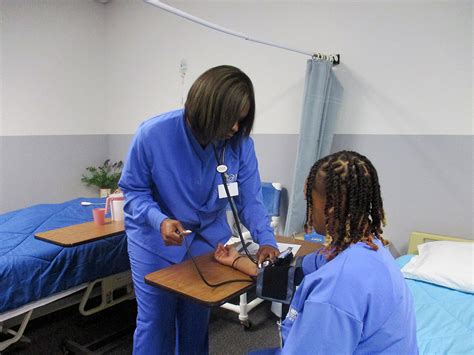 Basic Nursing Assistant Training Course In Illinois Mti