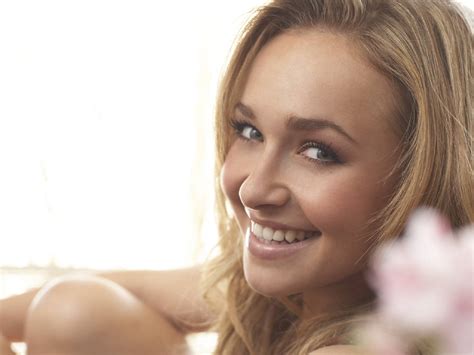 Hayden Panettiere Photos Tv Series Posters And Cast