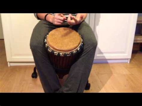 Jouer au Djembe / Apprendre les percussions - YouTube
