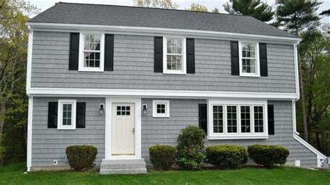 Gray House With Black Trim A House With Gray Paint White Trim And Black