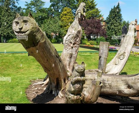 Chainsaw Wood Carving Sculpture In Banque De Photographies Et Dimages à Haute Résolution Alamy