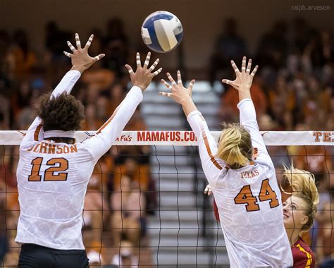 One Volleyball Blocking Tip For Players On Defense In The Front Row