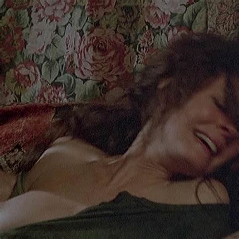 Susan Sarandon Nude Boobs And Nipples In King Of The Gypsies Xhamster