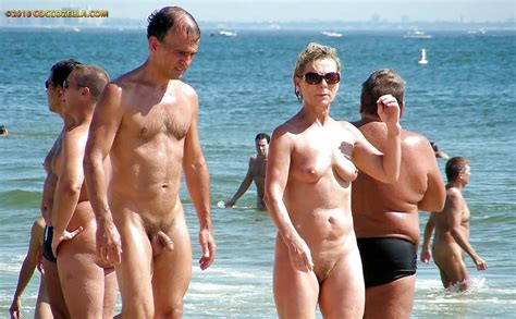 couples walking on the beach 63 pics xhamster