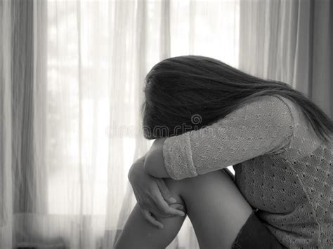 Black And White Of Sad Woman Hug Her Knee And Cry Stock Image Image Of Looking Caucasian