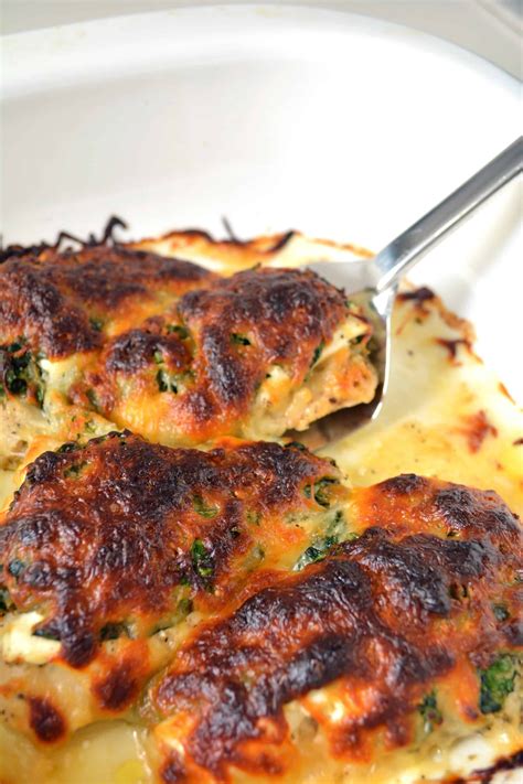 Saute onion and garlic in 2 tbsp of the melted butter. Easy Chicken Casserole with Spinach | Recipe | Easy ...