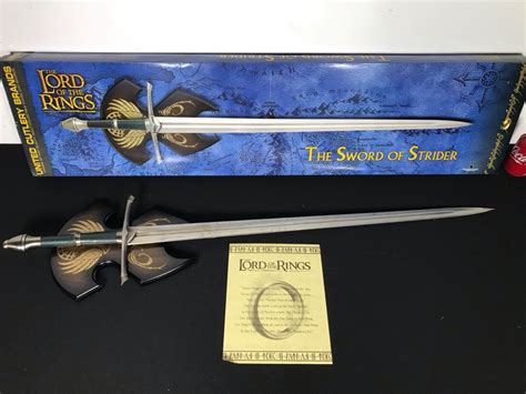 The Lord Of The Rings The Sword Of Strider With Box By United Cutlery