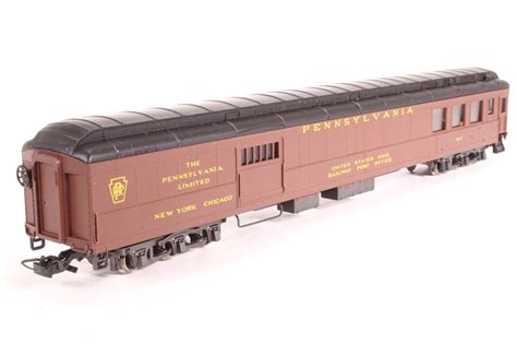 Rivarossi 2733riv Heavyweight Combine Car Of The Pennsylvania Railroad