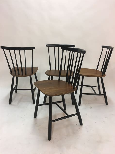 4 antique dining chairs, beechwood, spindle bar back, farmhouse kitchen chairs, scotland 1880, b2524 heatherbraeantiques 5 out of 5 stars (114) sale price $520.00 $ 520.00 $ 650.00 original price $650.00 (20% off) add to favorites antique oak dining chairs with hand woven lattice caned seats, set of 4. Set of 4 Vintage Scandinavian Spindle Back Dining Chairs - 1950s - Design Market