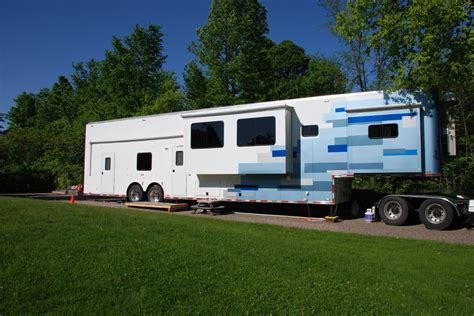 53 Toy Hauler With Living Quarters For Sale In Cumberland On Racingjunk