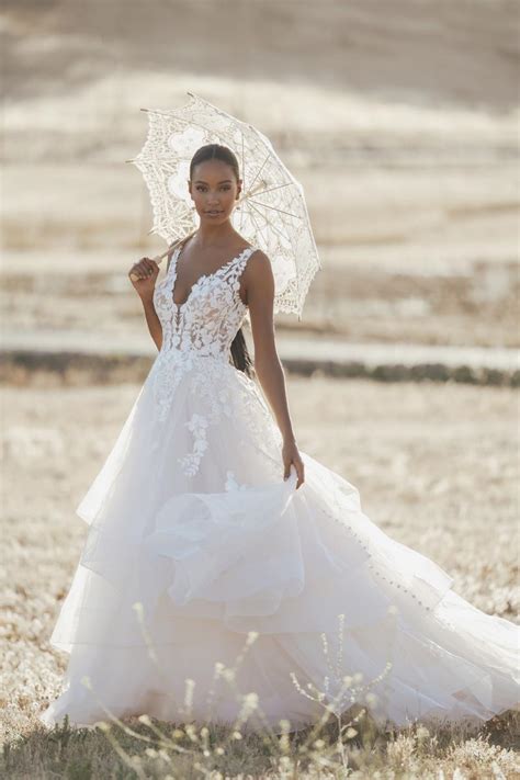 Allure Romance Wedding Dresses Alexandra S Boutique Allure Bridals Romance R3605w