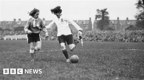 Lily Parr Plans For First Statue Of Womens Football Star Bbc News