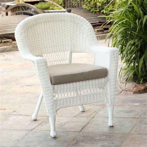 Best White Wicker Furniture Discover The Best White Wicker Chairs Furniture Sets Rocking