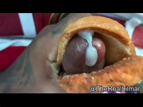 Lilmar Nuts En Un Mcchicken Eats It Xvideos Com