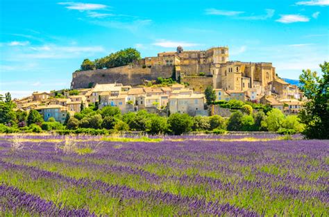 Provence A Voir Visiter Villages Villes Alpes Lavande En Ce