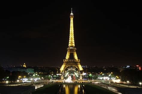 Eiffelturm Bei Nacht Foto And Bild Architektur Stahlbau Paris Bilder