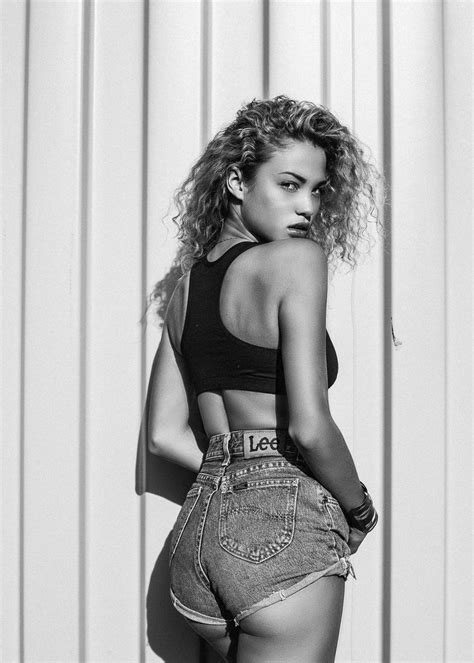 36 Hottest Rose Bertram Pictures That Will Drive You Nuts