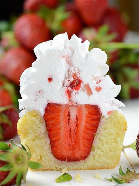 Strawberry Shortcake Cupcakes Omg Chocolate Desserts