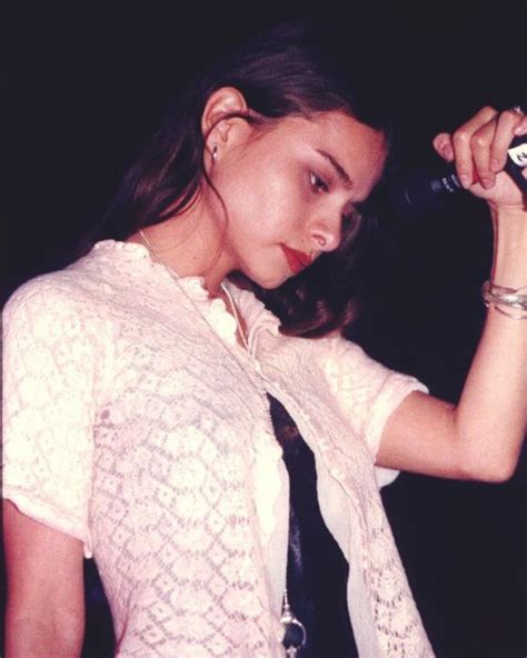 20 Photos Of Hope Sandoval Of Mazzy Star In The 1990s Vintage Everyday