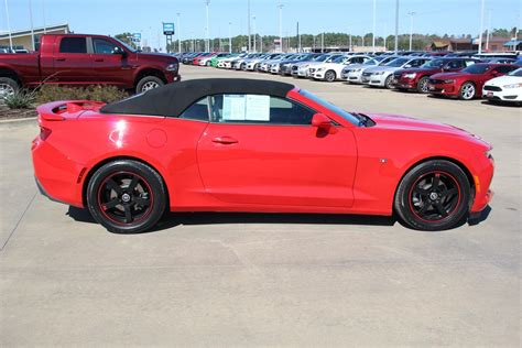 Pre Owned 2017 Chevrolet Camaro 2lt 2d Convertible In Longview A4100