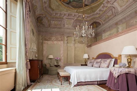150 Astoundingly Beautiful And Romantic Hotel Rooms Romantic Hotel Rooms Luxurious Bedrooms