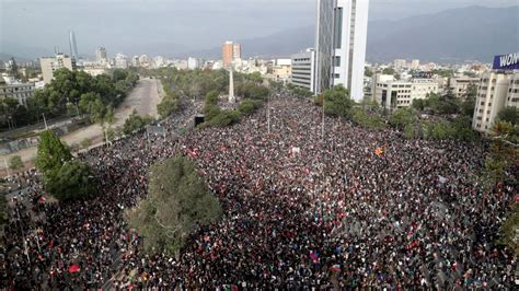 Chile Protests Resume Demonstrations Crimp Economic Growth