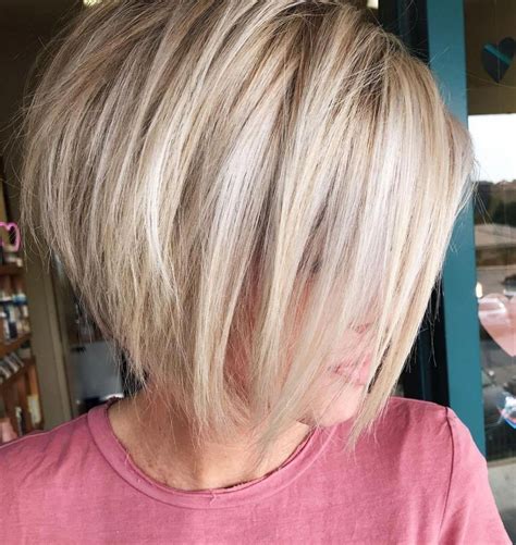 The result will be a cool and contemporary cut that looks great and is easy to style. 70 Fabulous Choppy Bob Hairstyles (With images) | Choppy ...