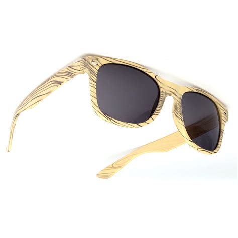 Istilah latchkey children digunakan untuk menggambarkan. PENAWARAN kacamata kayu sunglass sport latch 17171 pria ...