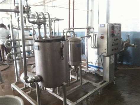 Stainless Steel Mini Dairy Plant For Industrial Purpose Capacity 200