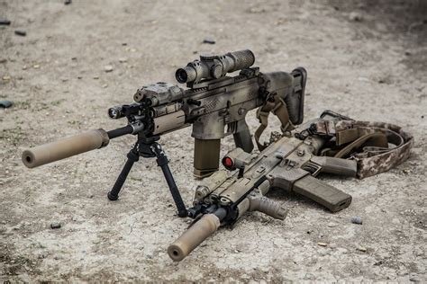 Fn Scar 16 Fn Scar 17 Gun Weapon Assault Rifle Wallpapers Hd Desktop