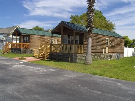 Millions of hotel reviews · easy price comparison Luxurious Queen Beds in our Newest Deluxe Cabins - Picture ...