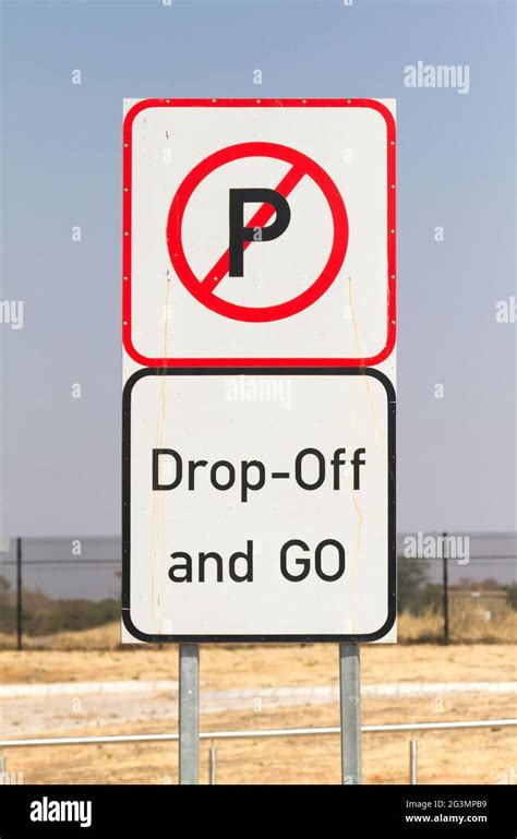Airport Drop Off Parking Hi Res Stock Photography And Images Alamy