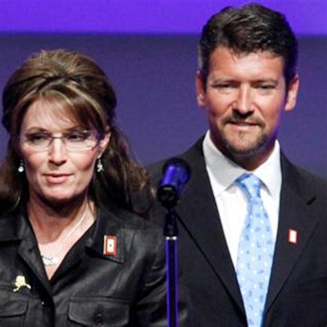 Sarah Palins Husband Files For Divorce Impossible To Live Together