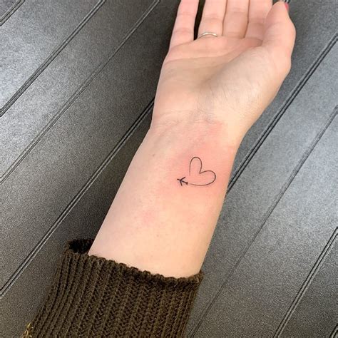 Small Tattoos For Girls 25 Meaningful Cool Unique And Cute Small Tattoos