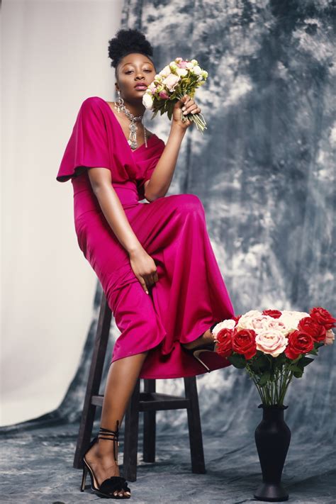 Gambar Berwarna Merah Muda Buket Gaun Keindahan Desain Bunga Magenta Pemotretan