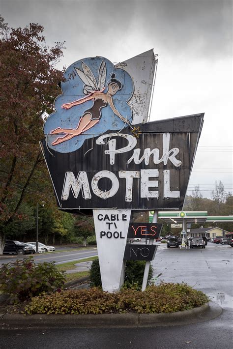 Pink Motel Cherokee Nc 1306 Tsali Blvd Roadsideamer Flickr