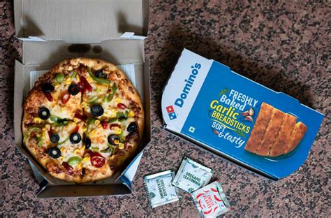 Dominos Brooklyn Style Vs Hand Tossed Whats The Difference